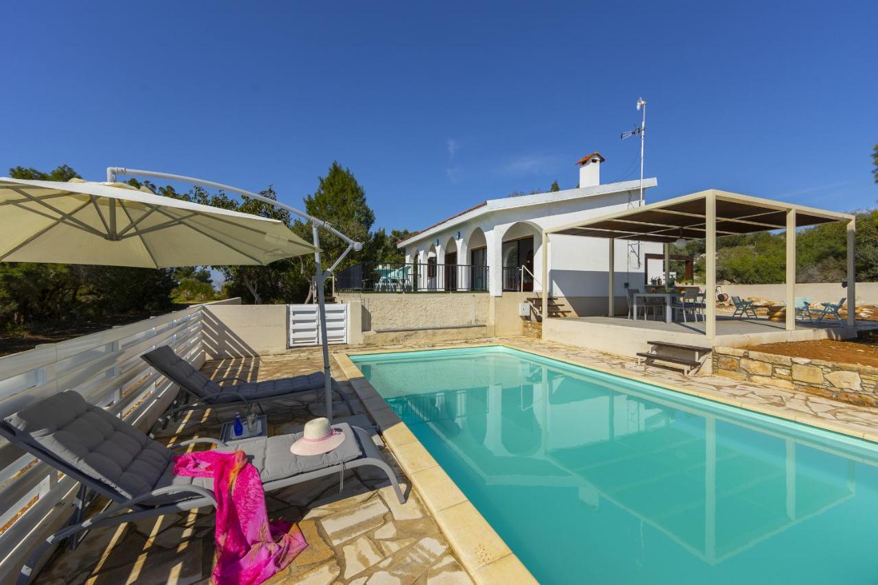 Ayia Napa Ammos Sea View Villa ภายนอก รูปภาพ